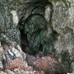 Killing Cave auf dem Sompov Mountain