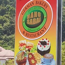 Bei der deutschen Bäckerei mussten wir natürlich anhalten