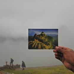 So wäre die Aussicht. Erkennt ihr etwas wenn ihr die Postkarte um 90 Grad dreht?