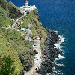 Another borrowed photo of the road going down. The waterfall is in the crack to the left.