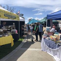 der völlig überteuerte market