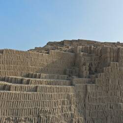 Pre Inka "Pyramiden"