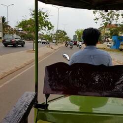Tuk Tuk from Airport to Hotel