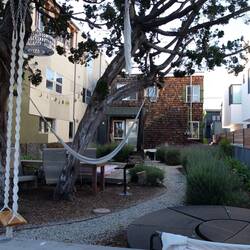 oder hier (Makramee Schaukel 💕)