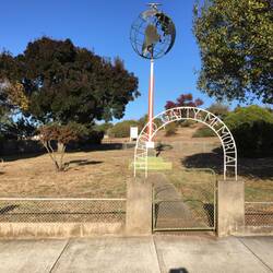 We found the Gatty memorial on the way out of Campbell Town