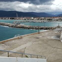Blick zum Hafen vom kleinen Sommertheater