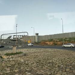 Wall border