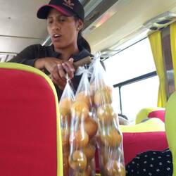 Tüchtiges "Markt"treiben im Bus