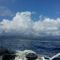 Die Wolken brachten Hagel für Athen