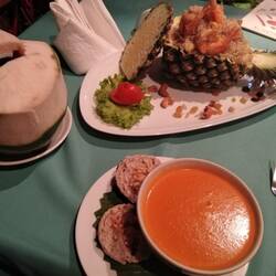 Dinner... Merresfrüchte, Reis, Ananas, Curry