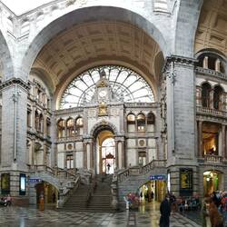 Antwerpen-Centraal / Anvers-Central