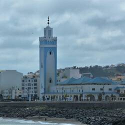 Moschee bei Cabo Negro (Türme sind immer eckig)