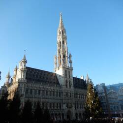 Hôtel de Ville bzw. Stadhuis (Rathaus) am Grand-Place
