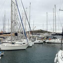 Boote parken III (drei Reihen eng gepackt)