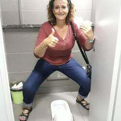 Getting the hang of these loos