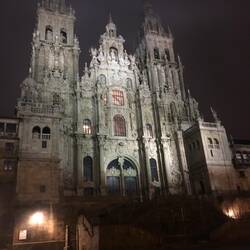 Kathedrale bei Nacht