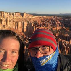Frieren beim Sonnenaufgang im Bryce Canyon