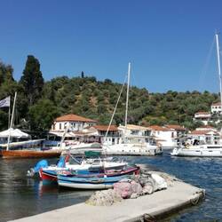 Skala ist der Hauptort der Insel