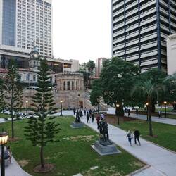 Anzac Memorial mit Central Station