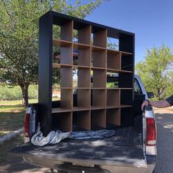 Gleich um 9.30 Uhr wurde das Regal verkauft.