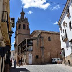 Colegiata, Glockenturm war ein Minarett