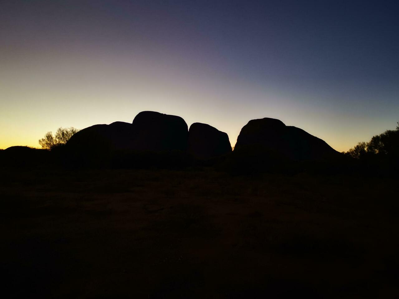 Kata Tjuta vor dem Sonnenaufgang