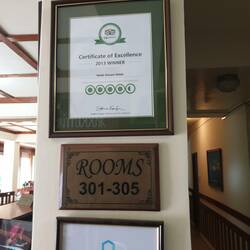 Plenty of awards for this hotel, not sure why.