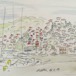 Skopelos Stadt schmiegt sich an einen Hang