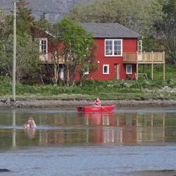 Fredvang : Même pas froid, les filles !