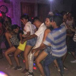 Fiesta im "Juntos" in der Semana Santa - Abajo Abajo :)