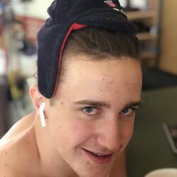 Das war die erste Mütze unserer Jungs.