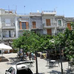 In Pyrgi findet man Sgraffito an den Fassaden