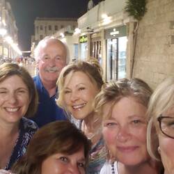 Dennis and friends: Debbie, Barbie, Carolyn, Myj, and Virginia (she cut herself out of the selfie).