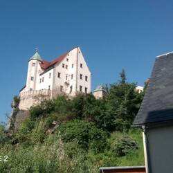 Vorbei an Hohnstein auf dem Felsenweg
