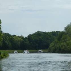 Traffic on the River Yonne