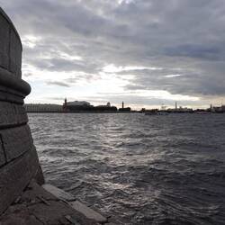 La division de la Neva en grand et petit bras