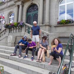 A picnic on town hall steps
