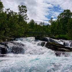 Kleine Wanderung abseits der alten Straße von Lærdalsøyri
