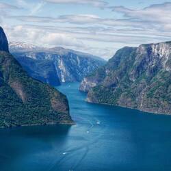 Aurlandsfjord - sieht aus wie gemalt