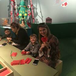 Wiggles Exhibition making roses with Dorothy the Dinosaur