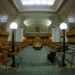 Mit nur 23 Jahren konnte sich der Erschaffer der Chamber anschließend zur Ruhe setzen. 