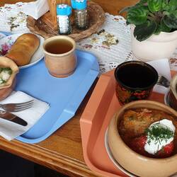 On a goûté le kvass et l'hydromel local