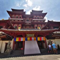 Der Buddha Tooth Relic Temple in Chinatown