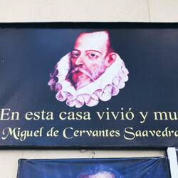 Am Haus von Miguel de Cervantes