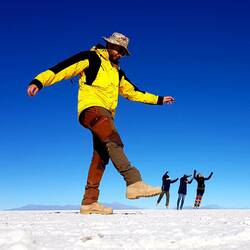 Tolle Perspektivenfotos in der Salar de Uyuni