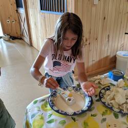 Testing honey for moisture content