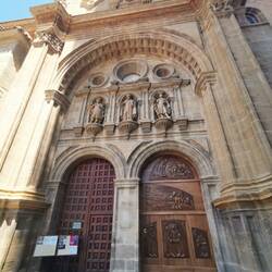 Eingangsportal der Kathedrale in Santo Domingo