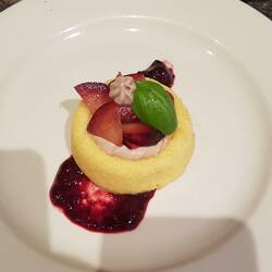 Sponge cake with berry compost and chocolate whipped cream
