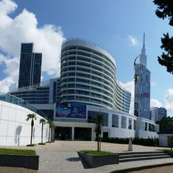 Moderne Gebäude werden gebsut....