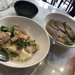 Reisnudelsupper mit Dumblings als Hauptgang 😍